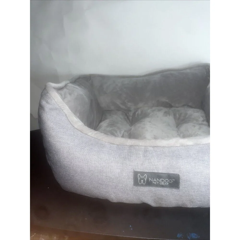 NEW NANDOG Cloud Crown Blush Pink Dog/Cat Pet Bed Barbie and Grey Plush/Mesh Bed